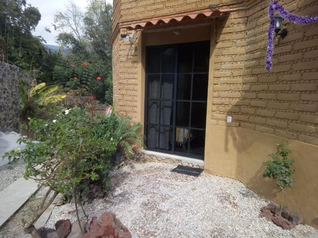 Hospedaje Casa Cortes - Recamaras De Descanso, Tepoztlan Mor - No Contamos Con Estacionamiento Εξωτερικό φωτογραφία